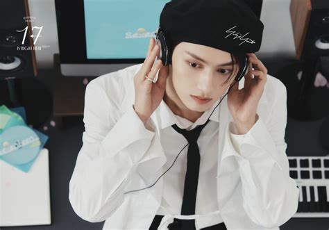 JUN (SEVENTEEN) Profile (Updated!) .